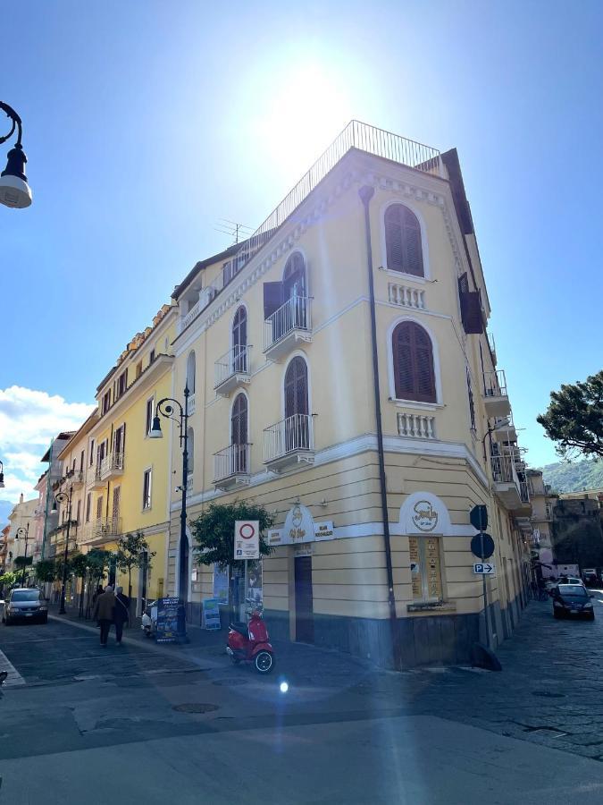 Hotel Sorrento Street View Exterior foto