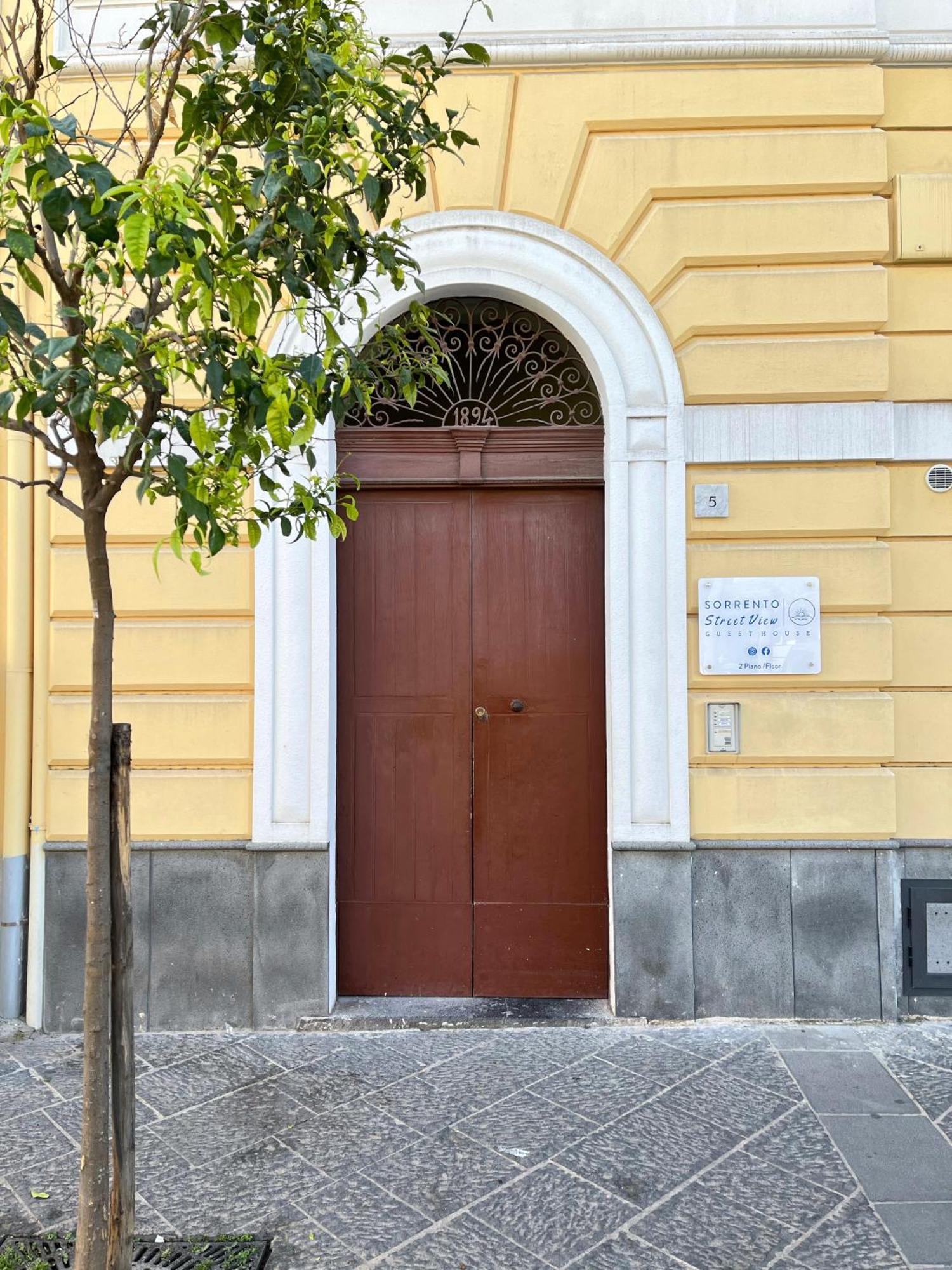 Hotel Sorrento Street View Exterior foto